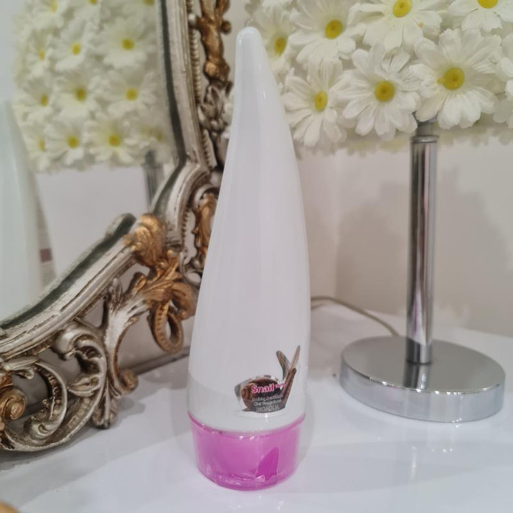 تصویر ژل آبرسان حلزون و شیر بیوآکوا با فرمول مغذی و آبرسان پوست