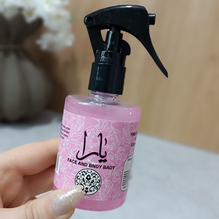تصویر عطر مو شاین دار مناسب افزایش درخشش و طراوت موها